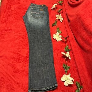 A 20 year vintage jeans in perfect condition from a pet and home free smoke